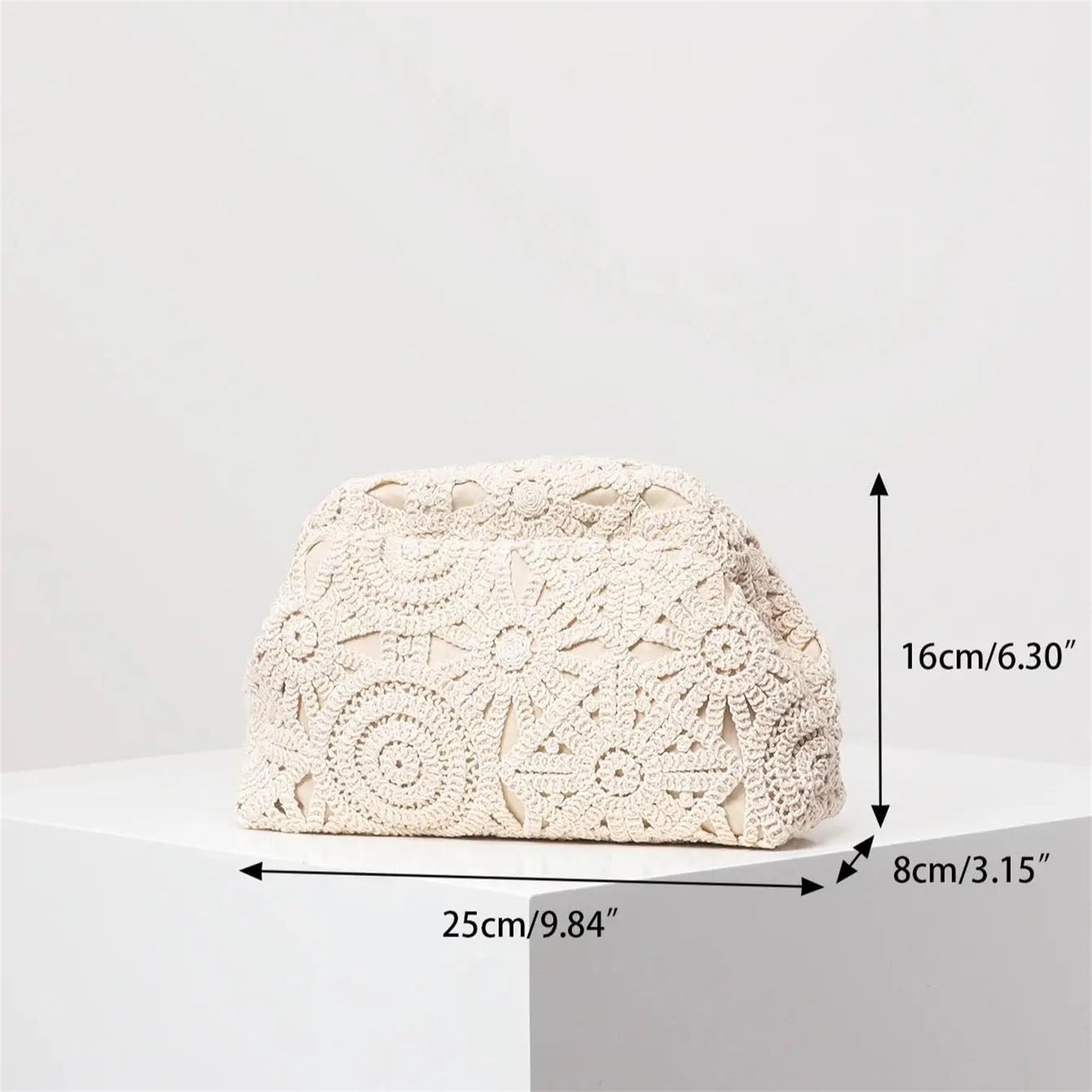 Bohemian Woven Clutch Bag Hollow Straw Purse Clip Closure Beach Casual